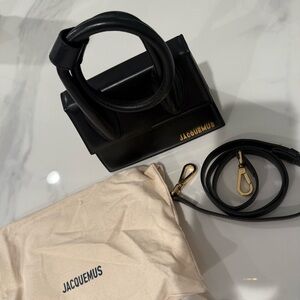 Jacquemus Le Chiquito Moyen Top-Handle Bag